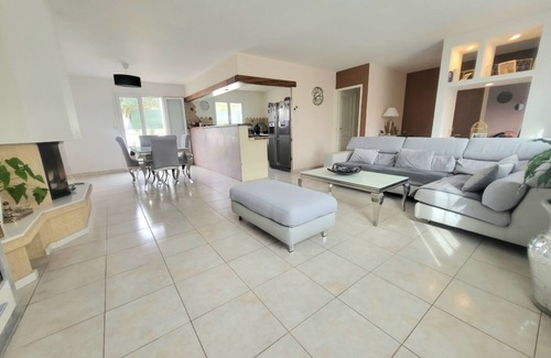 Peret House | Quiet location amidst vineyards with private pool and summer kitchen 2 bedrooms