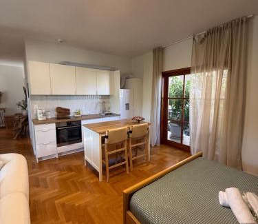 Paiania Apartment | Quiet luxury studio next to airport