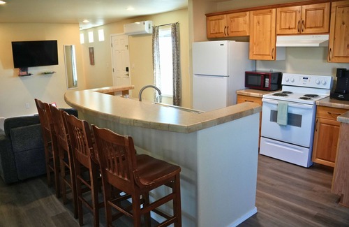 Hesperus House | Quiet Mountain Getaway