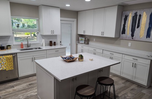 Lake Magdalene House | Quiet Neighborhood and close to all Tampa offers