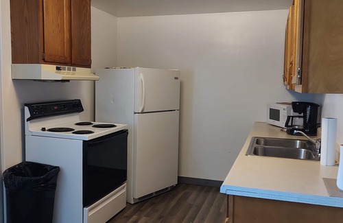 Hettinger Apartment | quiet neighborhood is near restaurant and bars and gas station