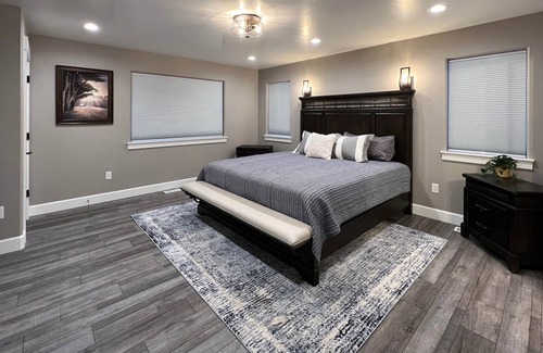 Meadow Lakes House | Quiet, new home with lake views