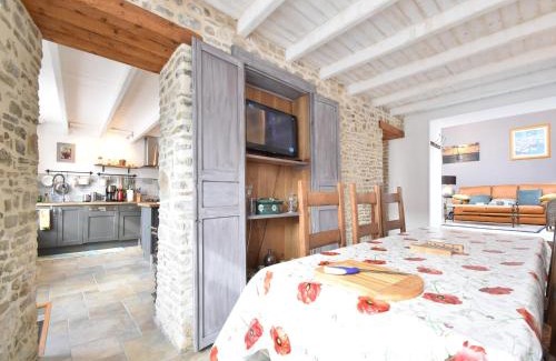 Saint-Remy-des-Landes House | Quiet Normandy Retreat