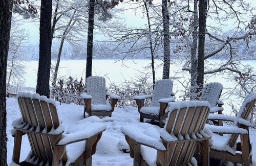 Denmark Cottage | Quiet, picturesque lake cottage on Long Pond. 7 minutes to Pleasant Mountain!