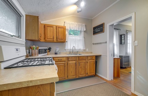 Plymouth Cottage | Quiet Plymouth Cottage on Great South Pond!