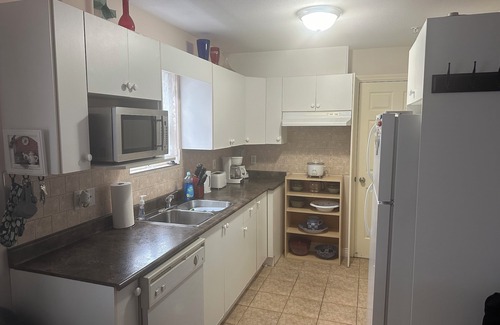 Coquitlam House | Quiet & private 2 bdr 2 bhr guest suite near Coquitlam mall and skytrain station