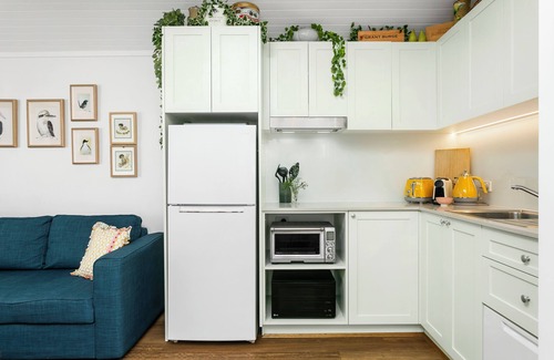 Balgowlah House | Quiet Private Sustainable Harbourside Cottage - The Rangers Cottage