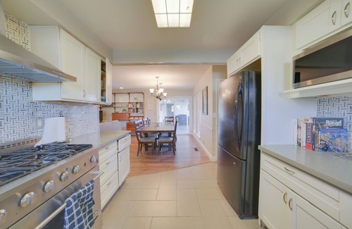 Salinas House | Quiet Salinas Vacation Rental 10 Mi to Beach