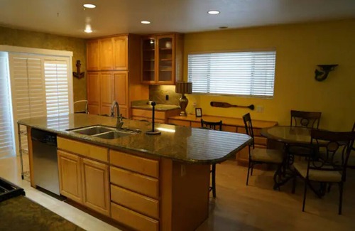 Hermosa Beach House | Quiet So Cal Beach Property, Close to Everything