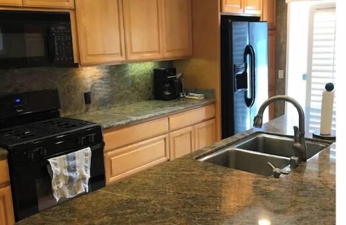 Hermosa Beach House | Quiet So Cal Beach Property, Close to Everything