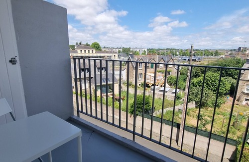 Guingamp Apartment | Quiet, spacious apartment