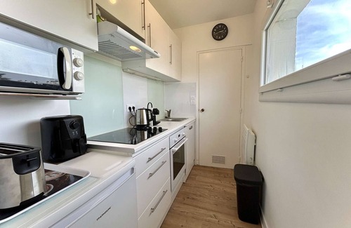 La Baule-Escoublac Apartment | Quiet studio facing Pouliguen port, near Benoît district
