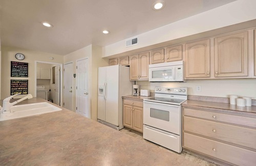 Sun City House | Quiet Sun City Home w/Grill - Golf & Hike Nearby!