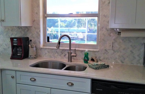 Port Charlotte House | Quiet Waterfront-Heated private pool-Close to dinning and shops