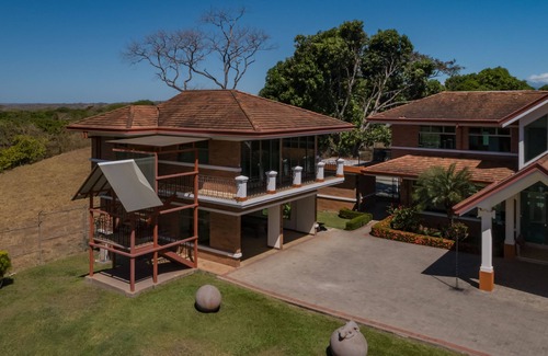 Esparza House | Quinta La Karpa