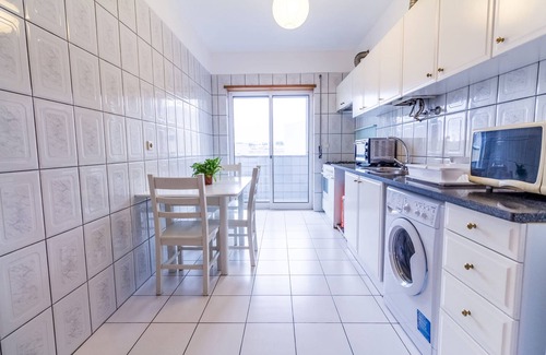 Portela Apartment | Quinta da Armada, Apartamento em Braga by House and People
