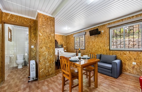 Rio Caldo House | Quinta da Carvalha Bungalow 5