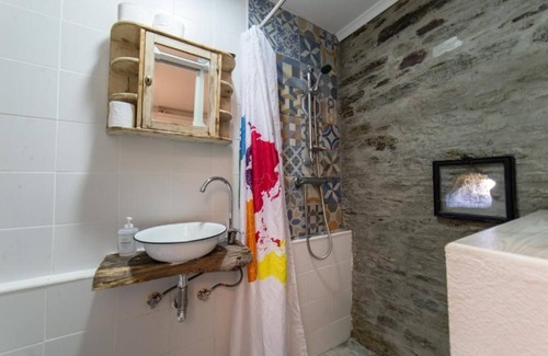 Peso da Regua Apartment | Quinta Da Estrada Winery Douro Valley FAMILY STUDIO