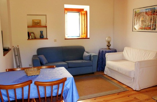 Sao Salvador House | Quinta dos Anjos - Two-Bedroom House