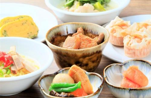 Tenjin Hotel | QuintessaHotel FukuokaTenjin Comic&Books