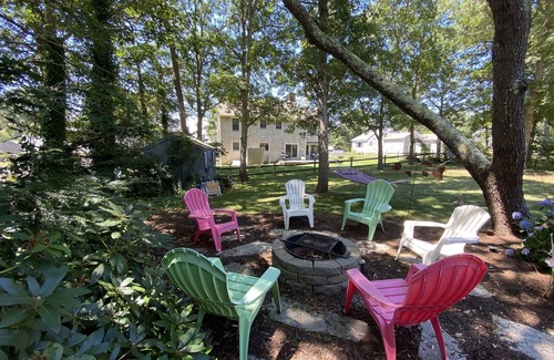 South Dennis House | Quintessential 2 Bedrooms- Close to NEW Rail Trail & Playground, Central AC