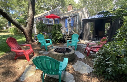 South Dennis House | Quintessential 2 Bedrooms- Close to NEW Rail Trail & Playground, Central AC
