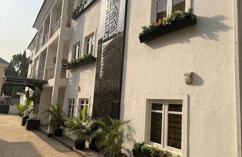 Utako Apartment | Quintessential Apartments By Signature