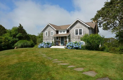 Chilmark House | Quintessential Chilmark Retreat - Marthas Vineyard