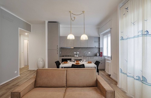 Nervi Apartment | Quinto Modern Flat by Wonderful Italy