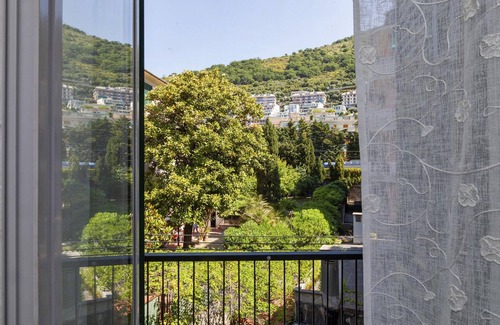 Nervi Apartment | Quinto Seaview Apartment by Wonderful Italy
