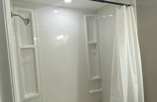 Saskatoon Apartment | Quite and Cozy 1 Bedroom Suite@Rosewood, Saskatoon. Parks and eating close by
