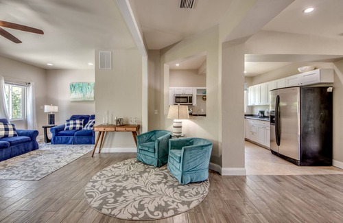 LaBelle House | Quite Country Escape