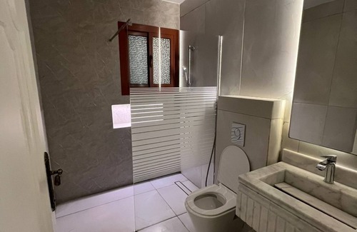 As Salamah Apartment | quite place and safen