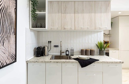 Bucharest City-Centre Apartment | Qult Dune Summary: