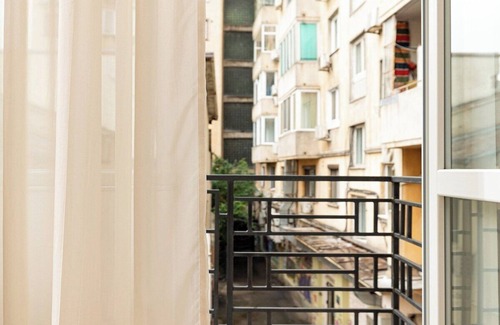 Bucharest City-Centre Apartment | Qult Emerald Rhapsody