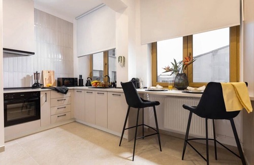 Bucharest City-Centre Apartment | Qult Maze Summary: