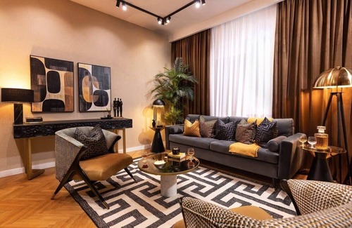 Bucharest City-Centre Apartment | Qult Maze Summary: