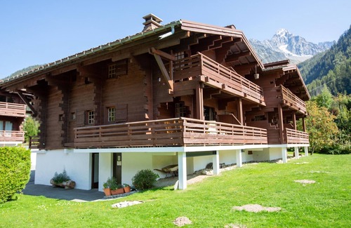 Chamonix-Mont-Blanc Apartment | Résidence Améthystes A2 ski in/ski out, Argentière (Chamonix), France