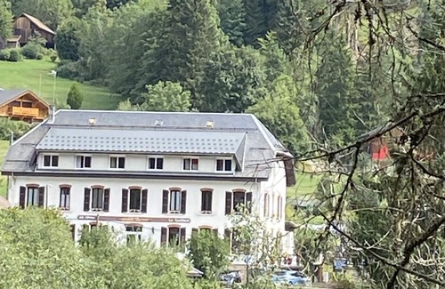 La Ferriere House | Résidence Gîte de Groupe Dans une Superbe Vallée