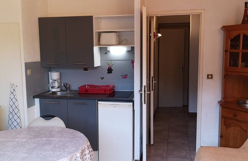 Bastide Giraud Apartment | Résidence Provençale 2 Rooms Swimming pool Parking WIFI 2 kms Sea Villeneuve Loubet