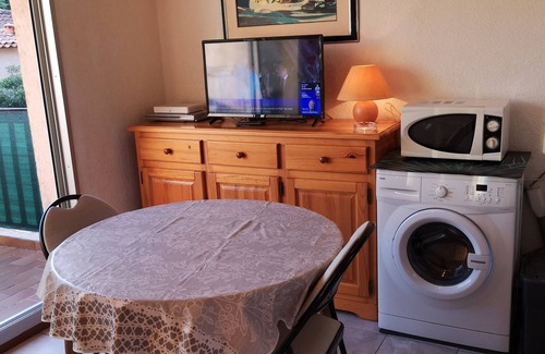 Bastide Giraud Apartment | Résidence Provençale 2 Rooms Swimming pool Parking WIFI 2 kms Sea Villeneuve Loubet