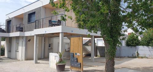 Saint-Marc-sur-Mer House | Résidence Salamandre - Maison Bois Cosy Calme avec parking pour 4 à 10 pers idéal couples et familles à 500m de la plage à Saint-Marc-sur-mer