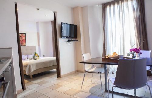Juan-les-Pins Apartment | Résidence Villa d'Elsa