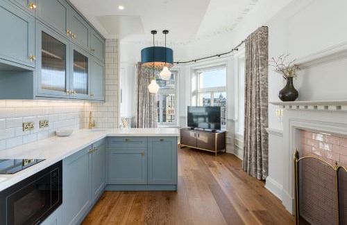 New Town Apartment | RÌGH Residences - George Street