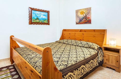 Keratsini-Drapetsona Villa | R 1204 Aspen Villa-Flora Villa with Sea View, Mountain View & Garden View