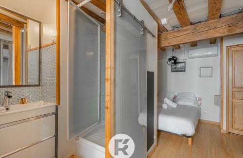 Quartier Hyper-Centre Apartment | R'Apparts T2 The Cool Place