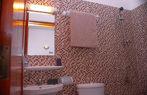 Abomey-Calavi Apartment | R&Rhome appartement meuble
