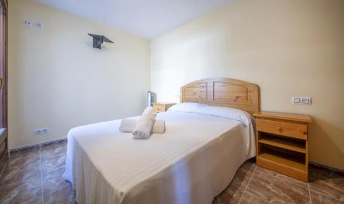 El Roc de Sant Gaieta Villa | R145 Holiday house close to the beach in Roda de Bara