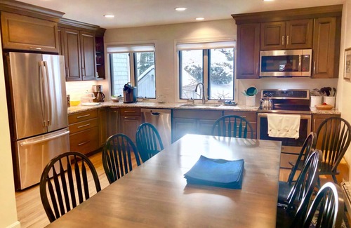 Bretton Woods House | R21 Completely renovated Bretton Woods condo, AC, unbeatable Ski-in Ski-out location! Fast wifi!