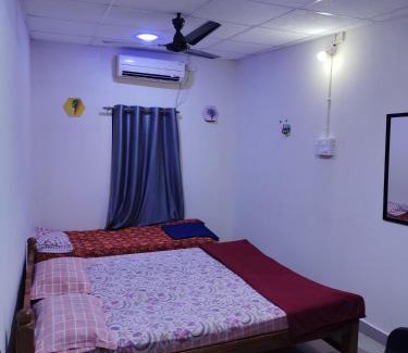 Malpe House | Radhe Homestay Malpe Beach side, udupi